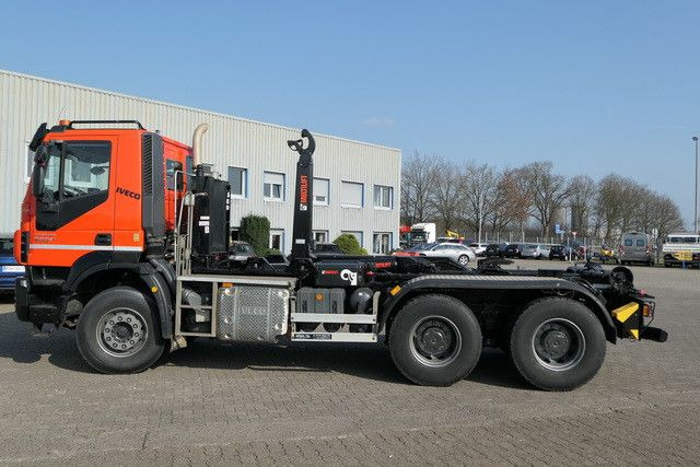 Hook lift truck Iveco AD260T 6x4, Hiab XR21S51, 500PS, Kurzer Radstand: picture 7