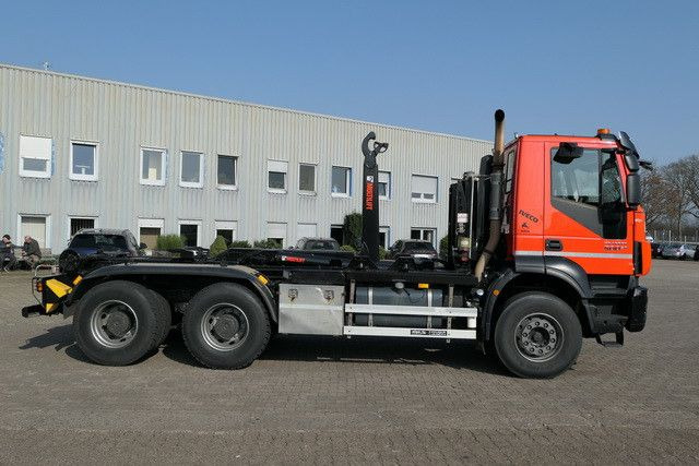 Hook lift truck Iveco AD260T 6x4, Hiab XR21S51, 500PS, Kurzer Radstand: picture 2