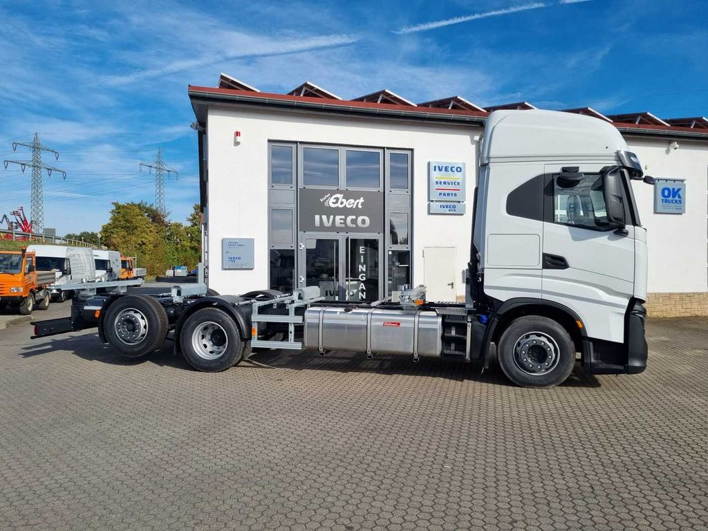 Container transporter/ Swap body truck Iveco AS260S46 6x2 BDF-Wechsler: picture 3