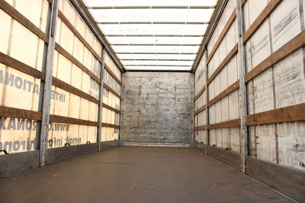 Curtainsider truck Iveco EUROCARGO 160E28, EURO 5EEV: picture 6