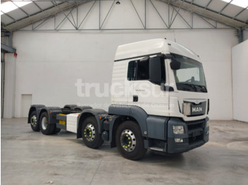 Cab chassis truck MAN TGS35.400 8X2*6: picture 2