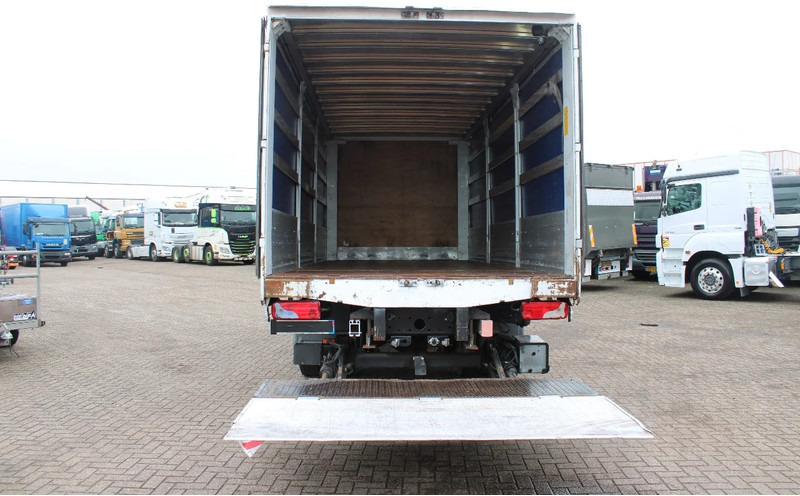 Curtainsider truck MAN TGS 18.320 + EURO 5 + LIFT: picture 6