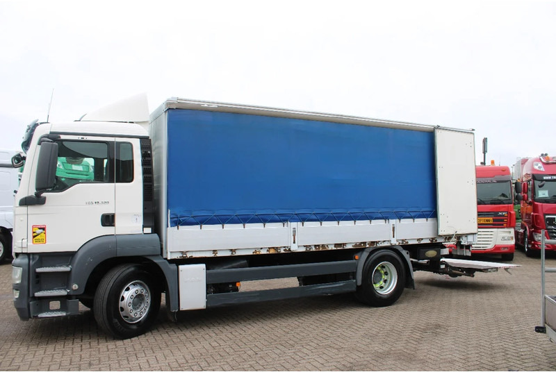 Curtainsider truck MAN TGS 18.320 + EURO 5 + LIFT: picture 2
