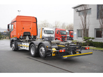 Cab chassis truck MERCEDES-BENZ Actros 2542 E6 BDF 6x2 / FULL ADR / 260 thousand km!! / lift&steer 3d axle: picture 3