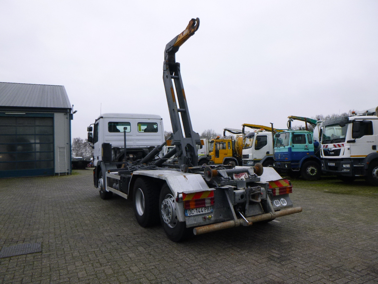 Hook lift truck Mercedes Actros 2536 6x2 Guima container hook 16 t: picture 4