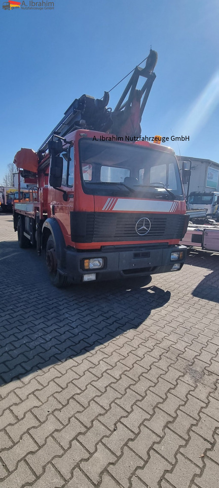 Crane truck, Dropside/ Flatbed truck Mercedes-Benz 1722 Dachdeckerkran Cormach 30000  TECH,: picture 14