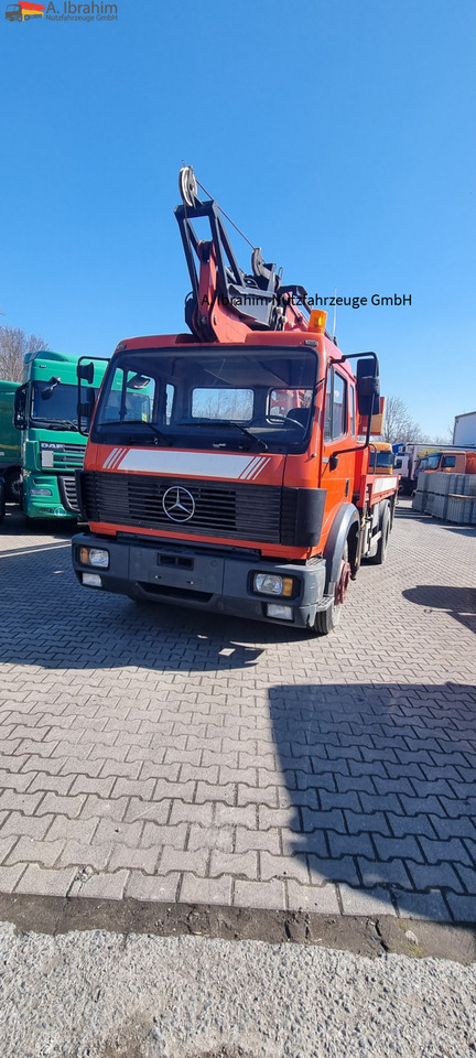 Crane truck, Dropside/ Flatbed truck Mercedes-Benz 1722 Dachdeckerkran Cormach 30000  TECH,: picture 10