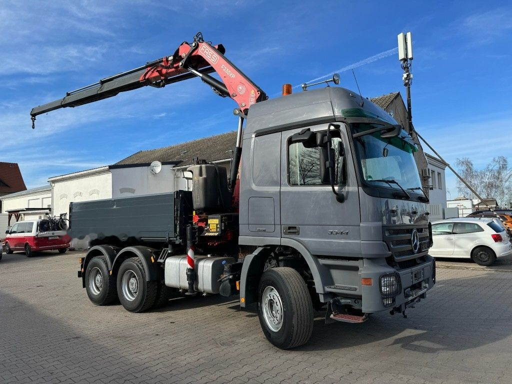Leasing of Mercedes-Benz 3344K 6x4 Flatbed + Crane Fassi F235XP Mercedes-Benz 3344K 6x4 Flatbed + Crane Fassi F235XP: picture 2