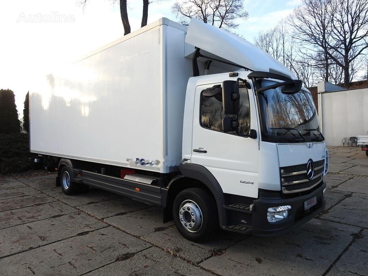 Isothermal truck Mercedes-Benz ATEGO 12.24: picture 3