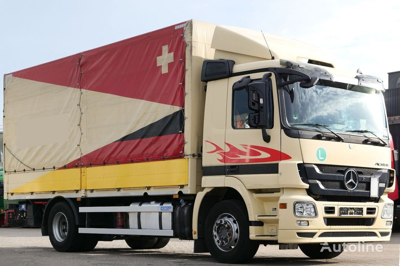 Curtainsider truck Mercedes-Benz Actros 1832: picture 3