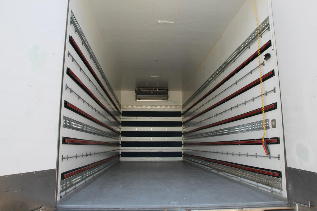 Refrigerator truck Mercedes-Benz Actros 1841 E5  Retarder  CS 850 Tür+LBW Strom: picture 15