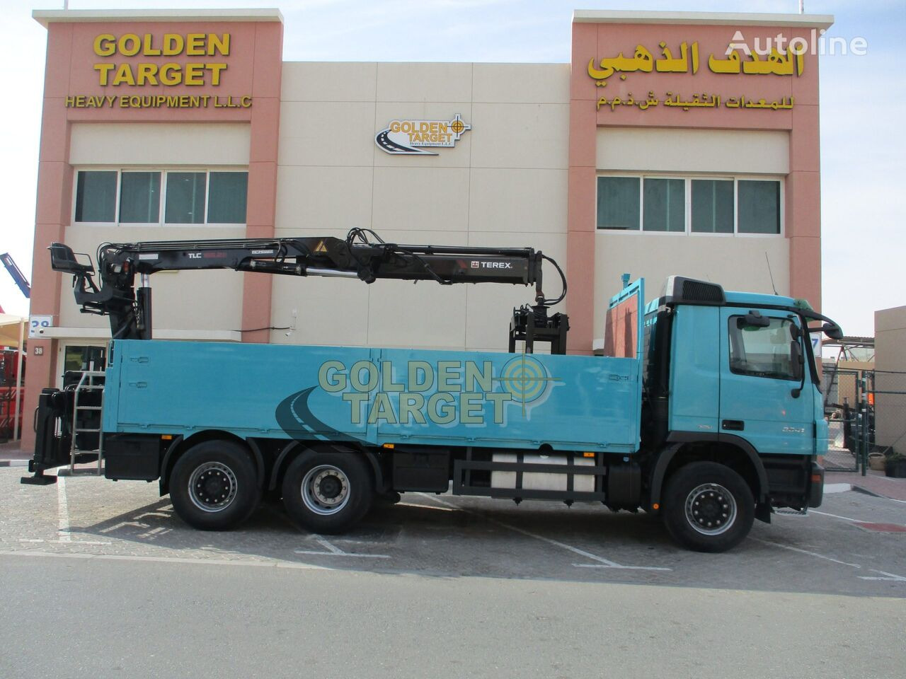 Dropside/ Flatbed truck, Crane truck Mercedes-Benz Actros 2641: picture 5