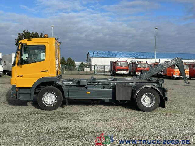 Hook lift truck Mercedes-Benz Atego 1218 Hiab Abrollhaken 6.280 Kg. NL. Euro 5: picture 6