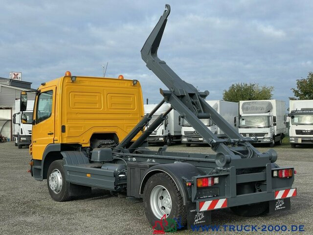 Hook lift truck Mercedes-Benz Atego 1218 Hiab Abrollhaken 6.280 Kg. NL. Euro 5: picture 5