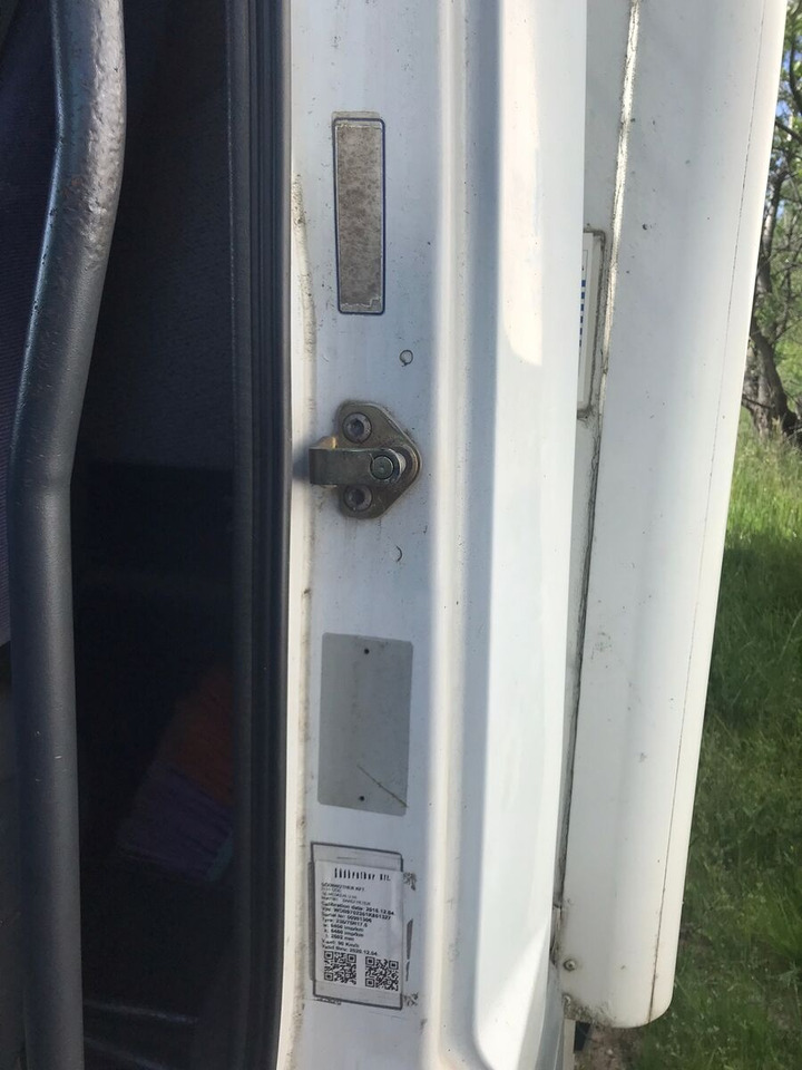 Refrigerator truck Mercedes-Benz Atego 918 Thermo King frigo + LBW Dautel 1000 kg: picture 16