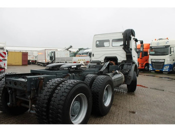 Cab chassis truck Mercedes-Benz Axor 3028 + euro 2 + spring spring + manual + 6x4 Heavy Duty: picture 4