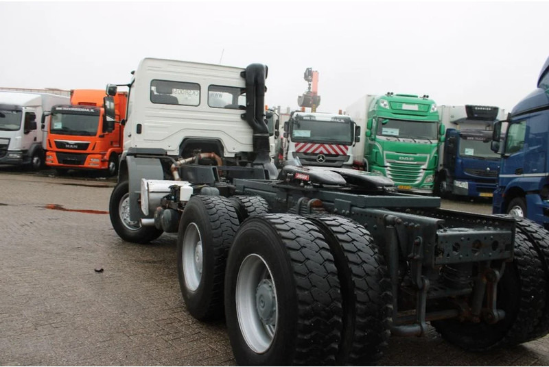 Cab chassis truck Mercedes-Benz Axor 3028 + euro 2 + spring spring + manual + 6x4 Heavy Duty: picture 12