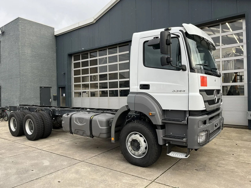 Cab chassis truck Mercedes-Benz Axor 3344 6x4 Chassis Cabin (14 units): picture 10