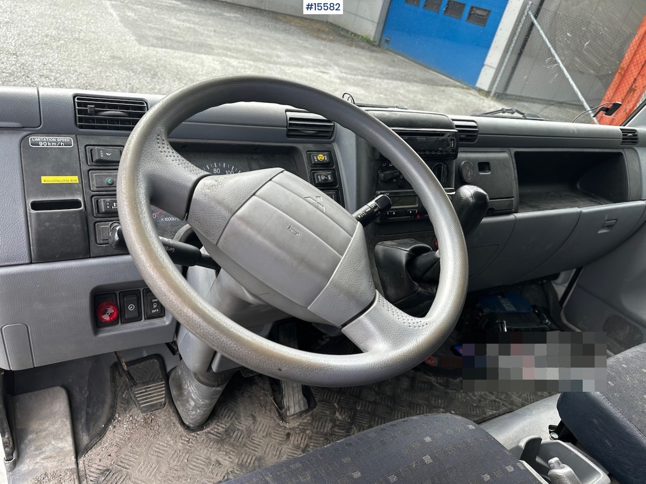 Dropside/ Flatbed truck Mitsubishi Fuso: picture 34