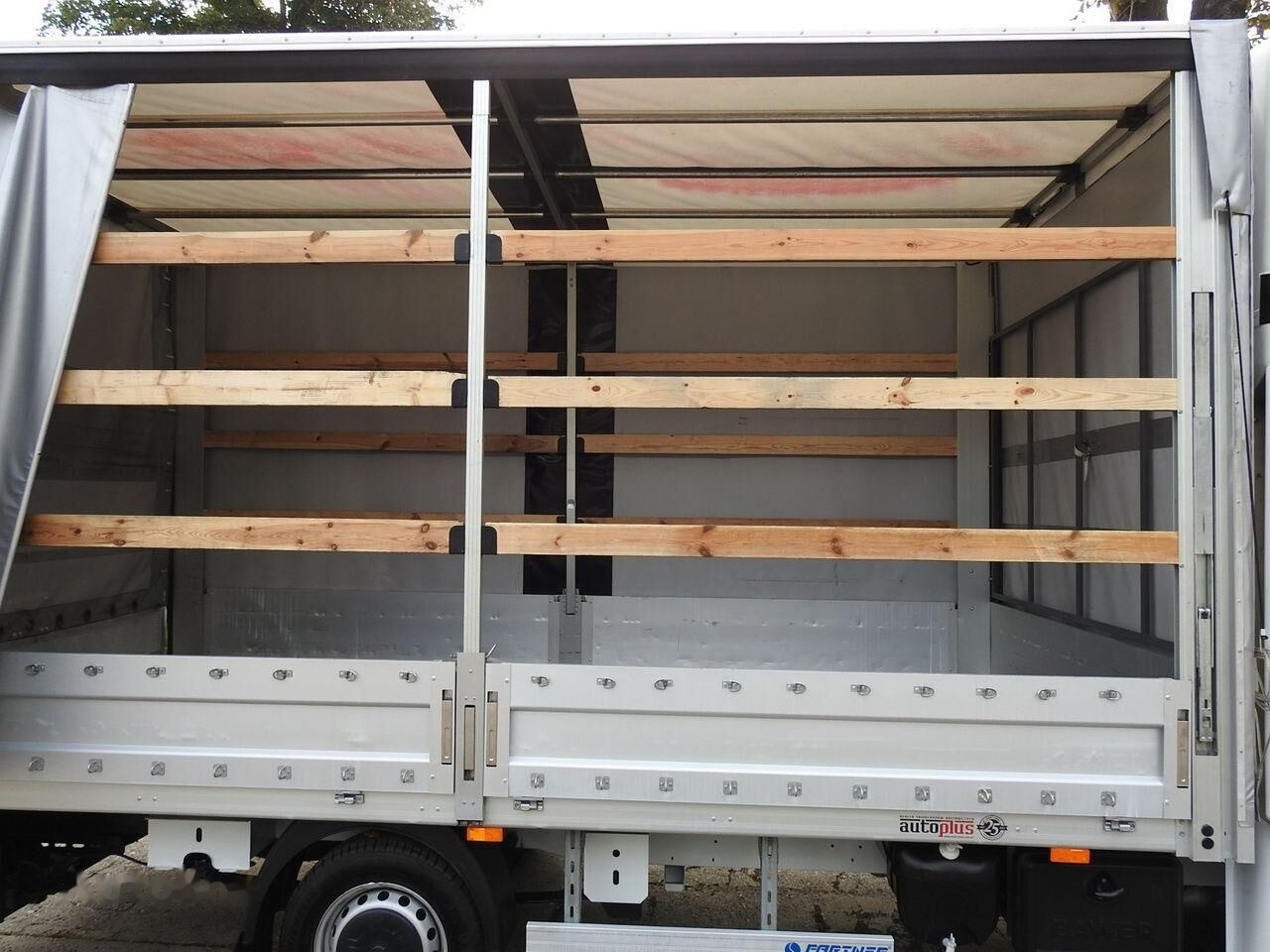 Curtainsider truck Opel Movano Curtain side + tail lift: picture 14