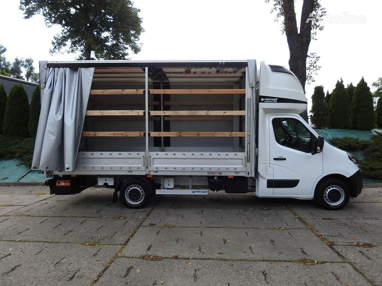 Curtainsider truck Opel Movano Curtain side + tail lift: picture 5