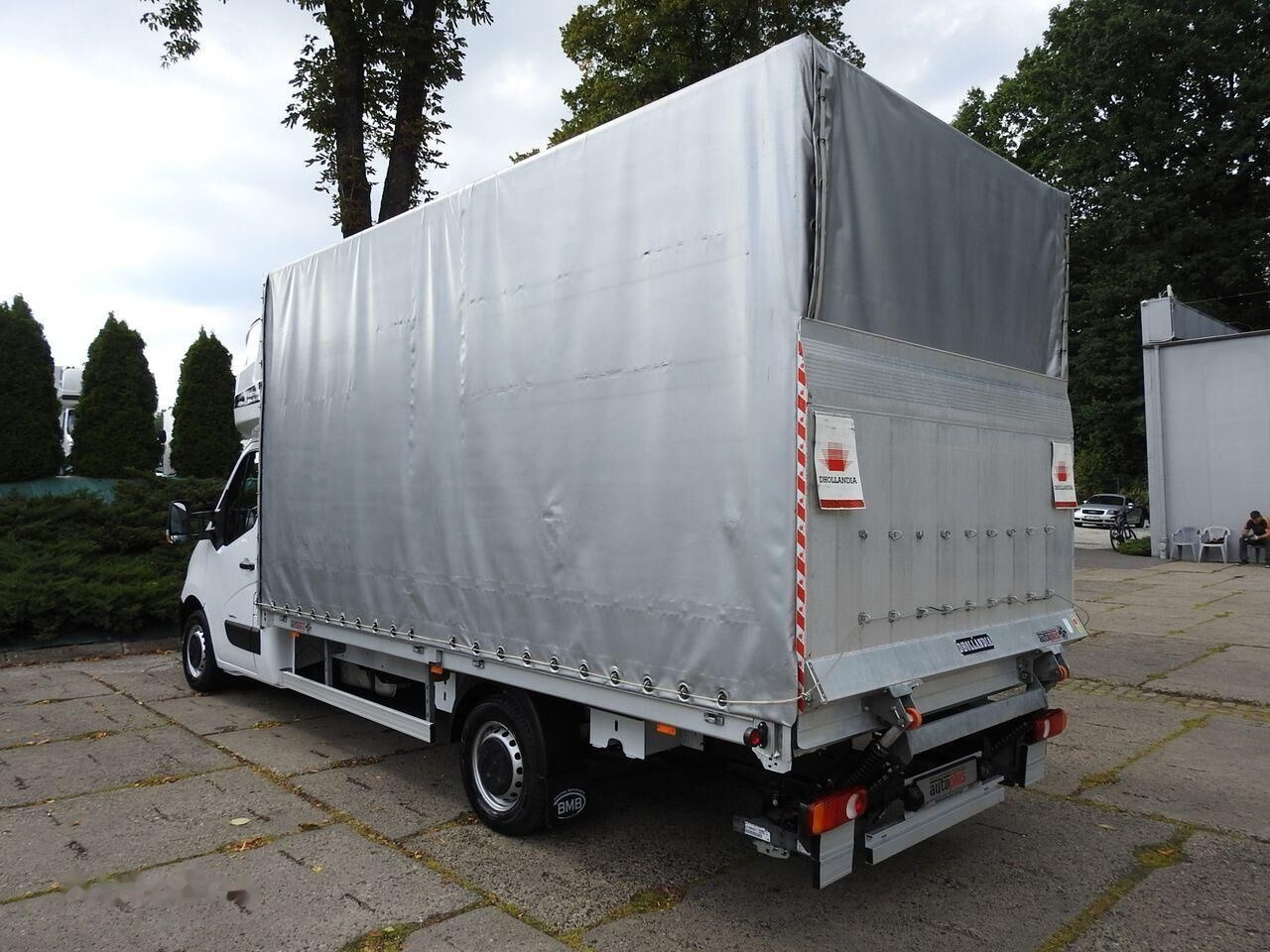 Curtainsider truck Opel Movano Curtain side + tail lift: picture 6