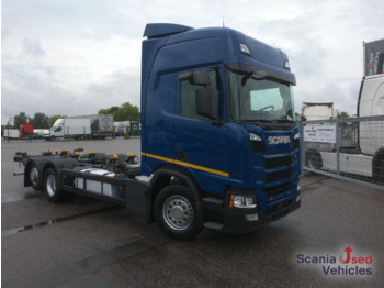 Container transporter/ Swap body truck SCANIA R 410