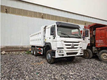 Tipper SINOTRUK HOWO 6x4 dump truck China tipper lorry dumper: picture 2