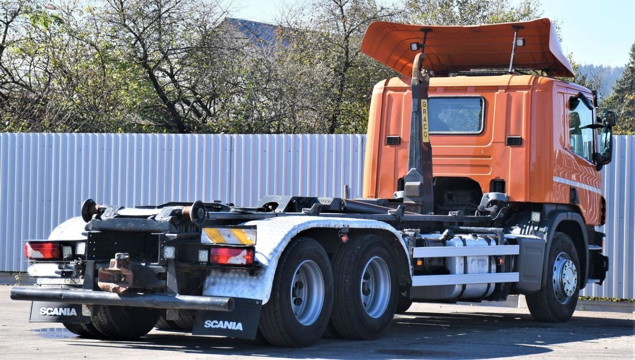 Hook lift truck Scania P 440: picture 7