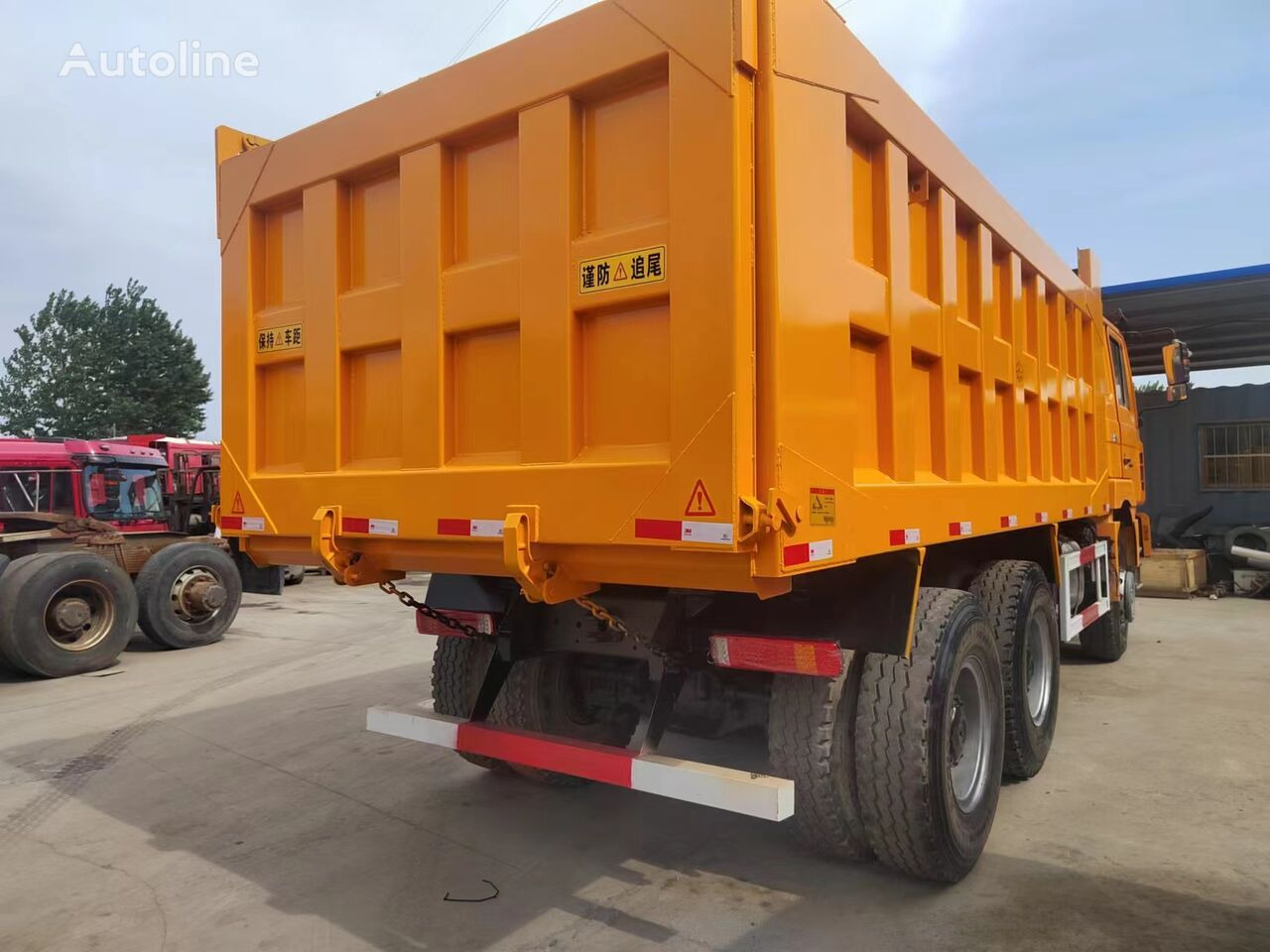 Tipper Shacman F3000: picture 6