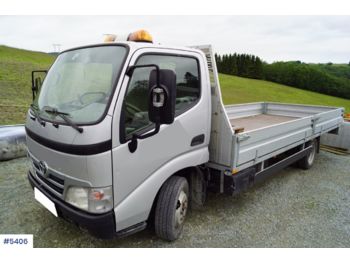 Dropside/ Flatbed truck Toyota Dyna: picture 1