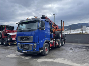 Timber truck, Crane truck VOLVO FH16 700 6×4: picture 1