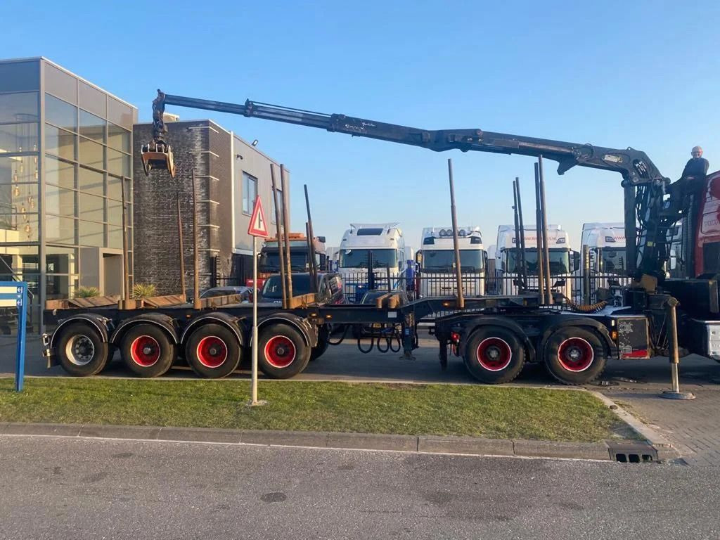 Timber truck, Crane truck Volvo FH 540 6X4 EURO 6 + EPSILON S260Z96 + TRAILER 4: picture 6