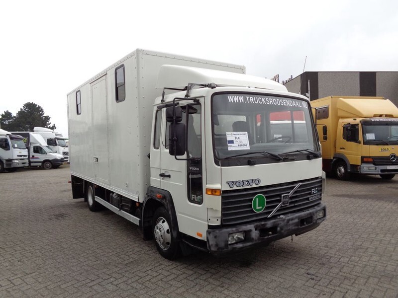 Horse truck Volvo FLC + Manual + Horse transport: picture 3