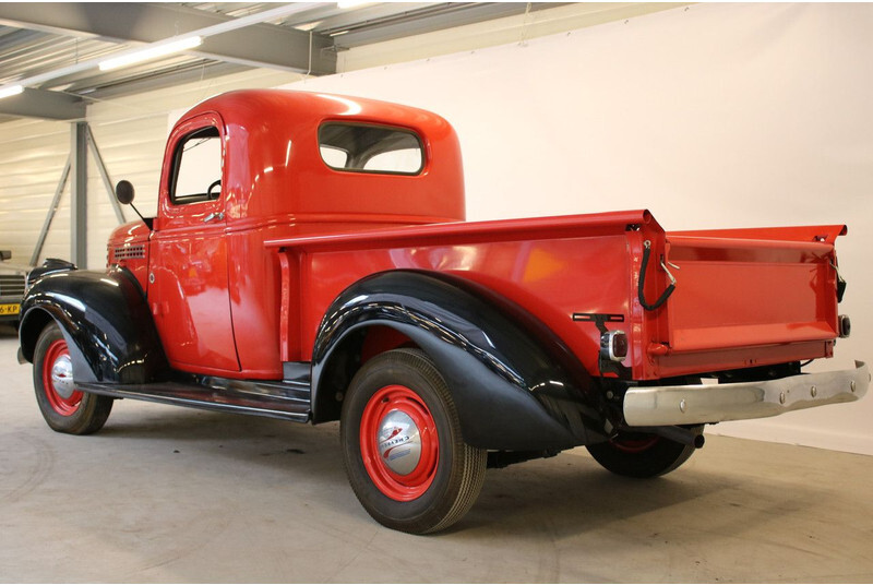 Leasing of Chevrolet Pick Up Deluxe Chevrolet Pick Up Deluxe: picture 2