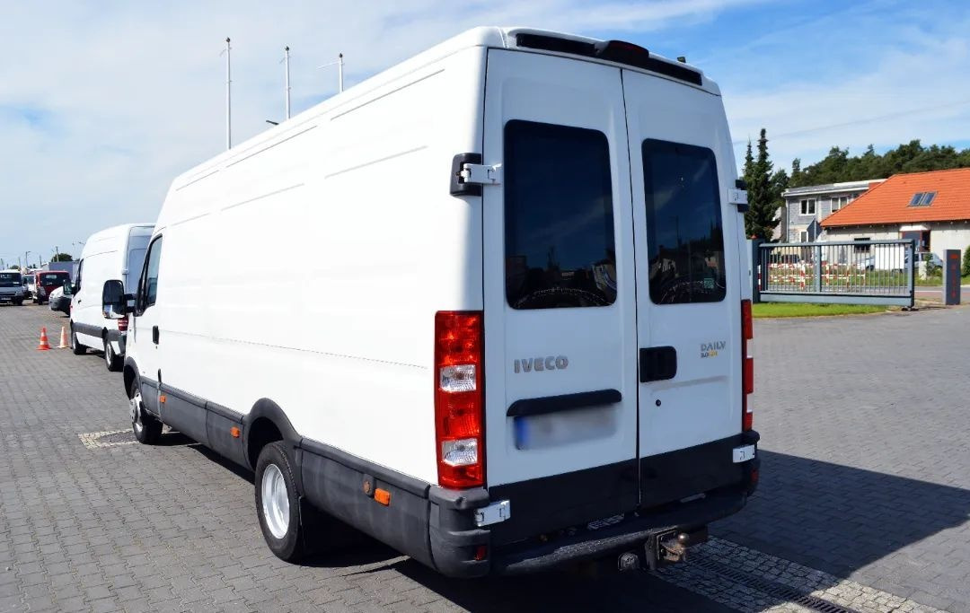Small van, Combi van IVECO Daily 35C15 Furgon L4H3 Brygadówka 6-seater Doka Doubel Cabin: picture 4
