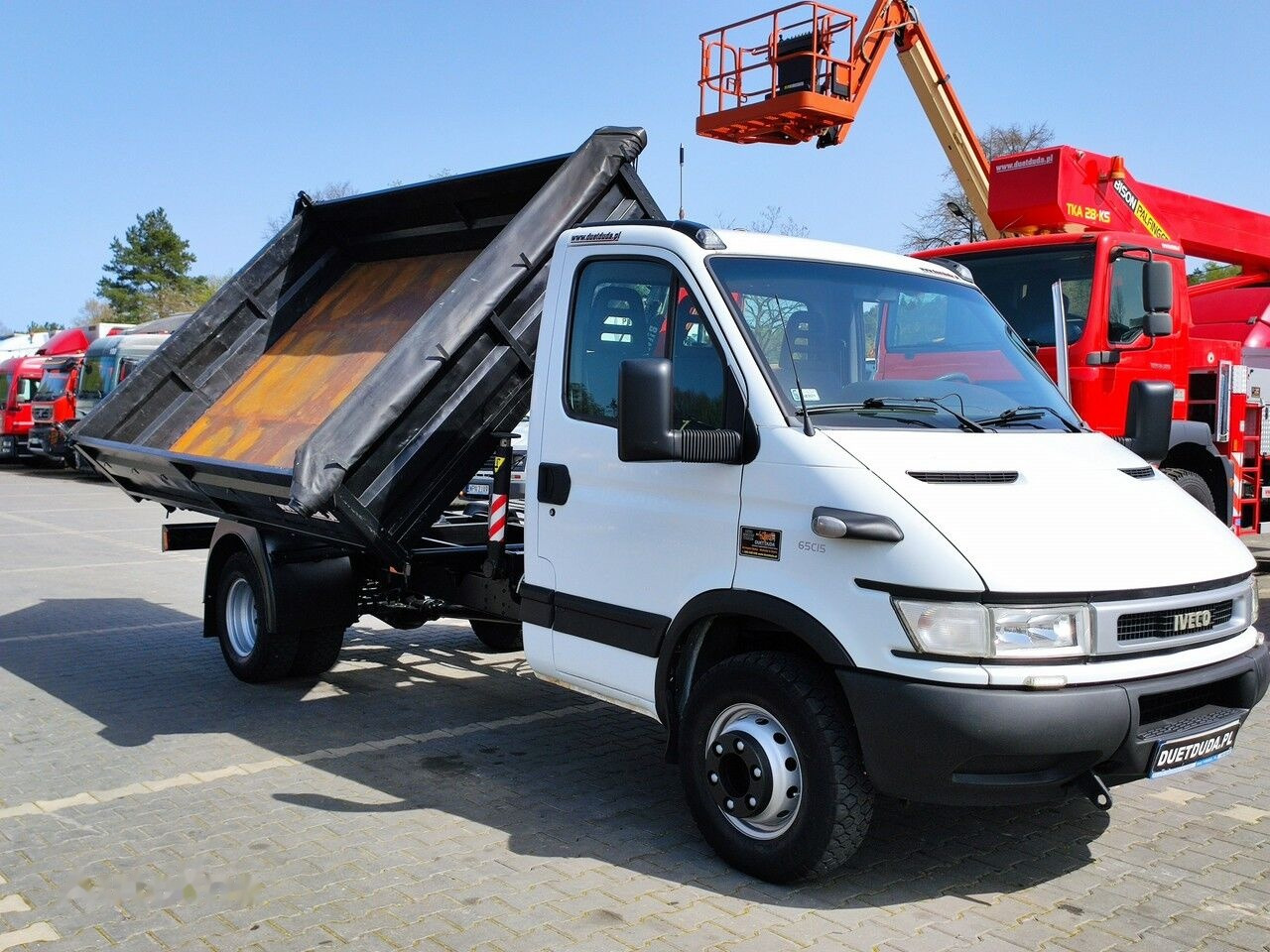 Tipper van IVECO Daily 65C15 3.0 HDS: picture 3