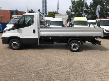 Flatbed van Iveco Daily 35S16H3,0 A8  Pritsche AHK 116 kW (158 ...: picture 4