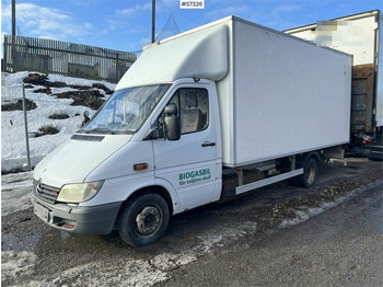 Box van Mercedes-Benz 414 Box car with tail lift. Total weight 4600 kgs: picture 1