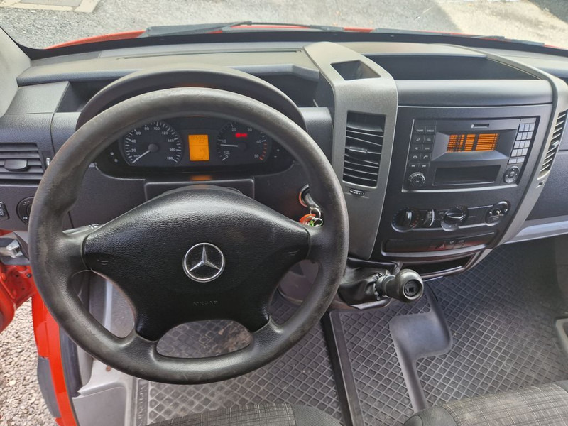 Box van Mercedes-Benz Sprinter 210 EURO 5: picture 10
