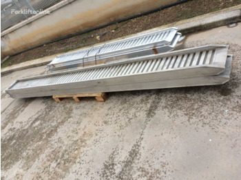  New COUPLE OF RAMPS 120 X 4500 X 380 MM - Loading ramp: picture 2