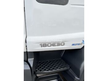 IVECO 180E300 - Container transporter/ Swap body truck: picture 4