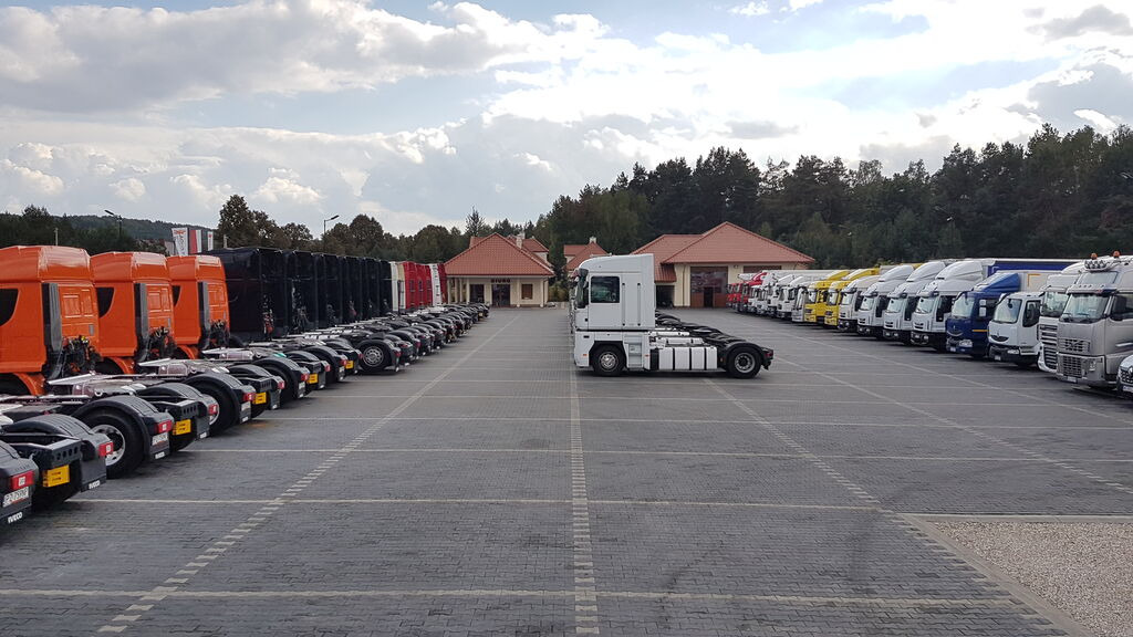 DUETDUDA - Construction machinery CASE undefined: picture 13