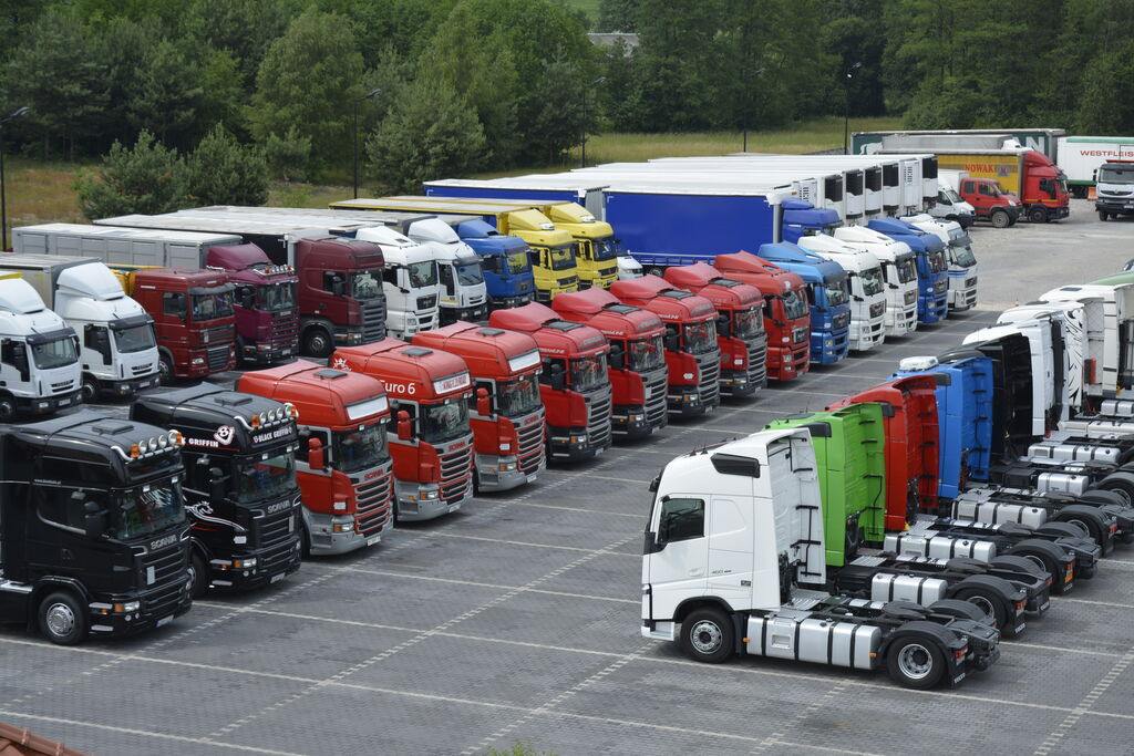 DUETDUDA - Construction machinery CASE undefined: picture 24