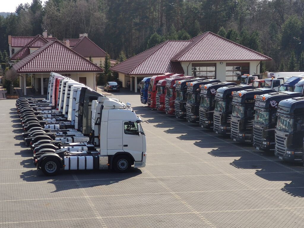 DUETDUDA - Construction machinery CASE undefined: picture 23