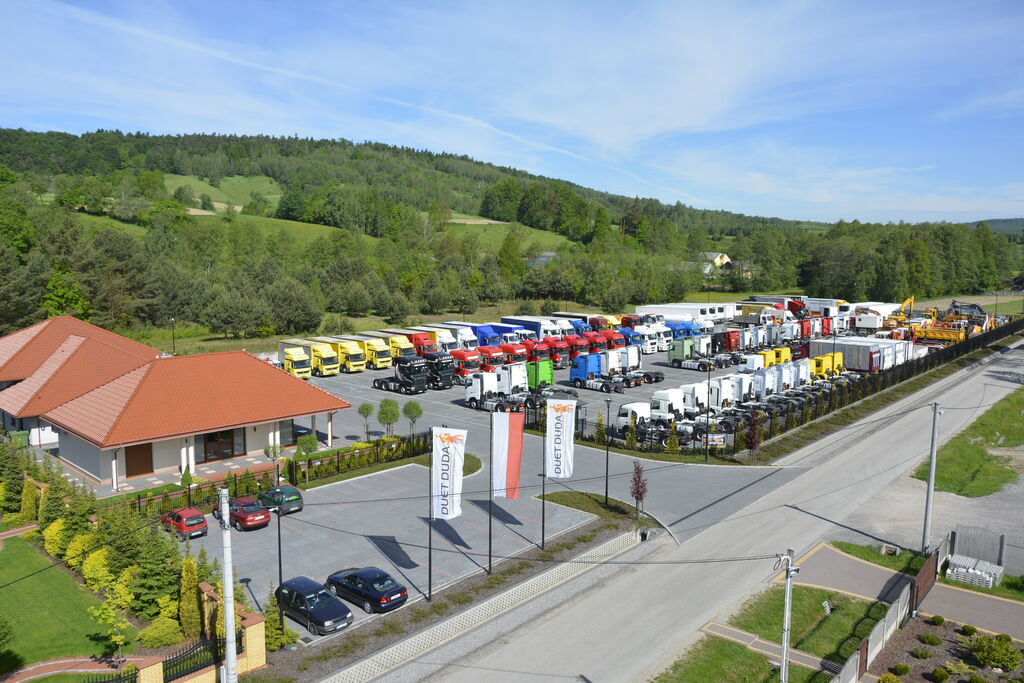 DUETDUDA - Construction machinery CASE undefined: picture 1