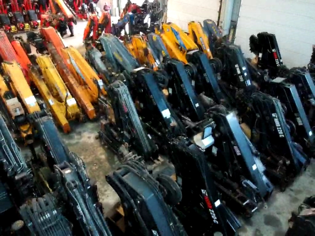 TRANSGRUAS - Construction machinery NISSAN undefined: picture 4