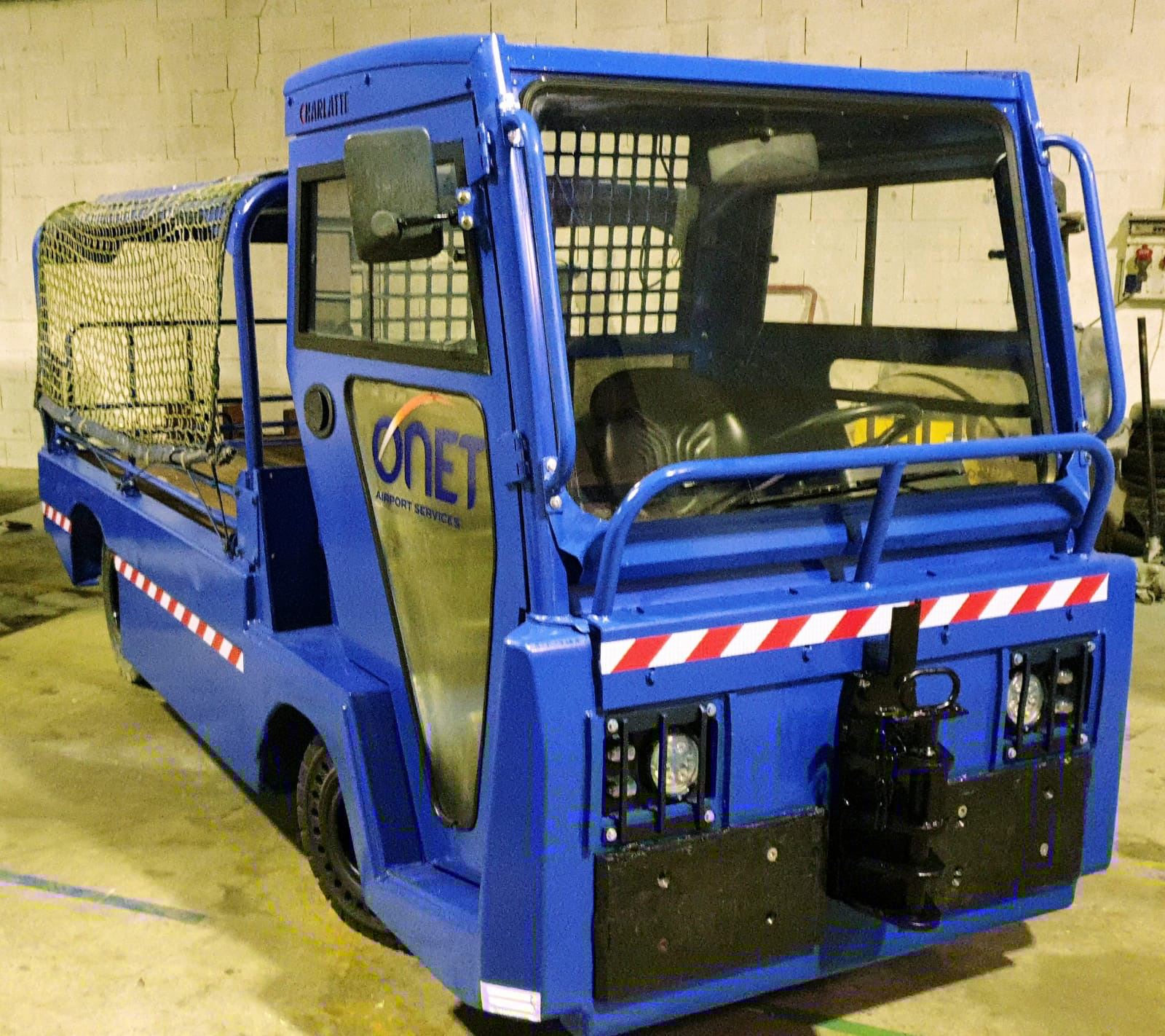 Air Business GSE - Ground support equipment HOUCHIN - diesel undefined: picture 4