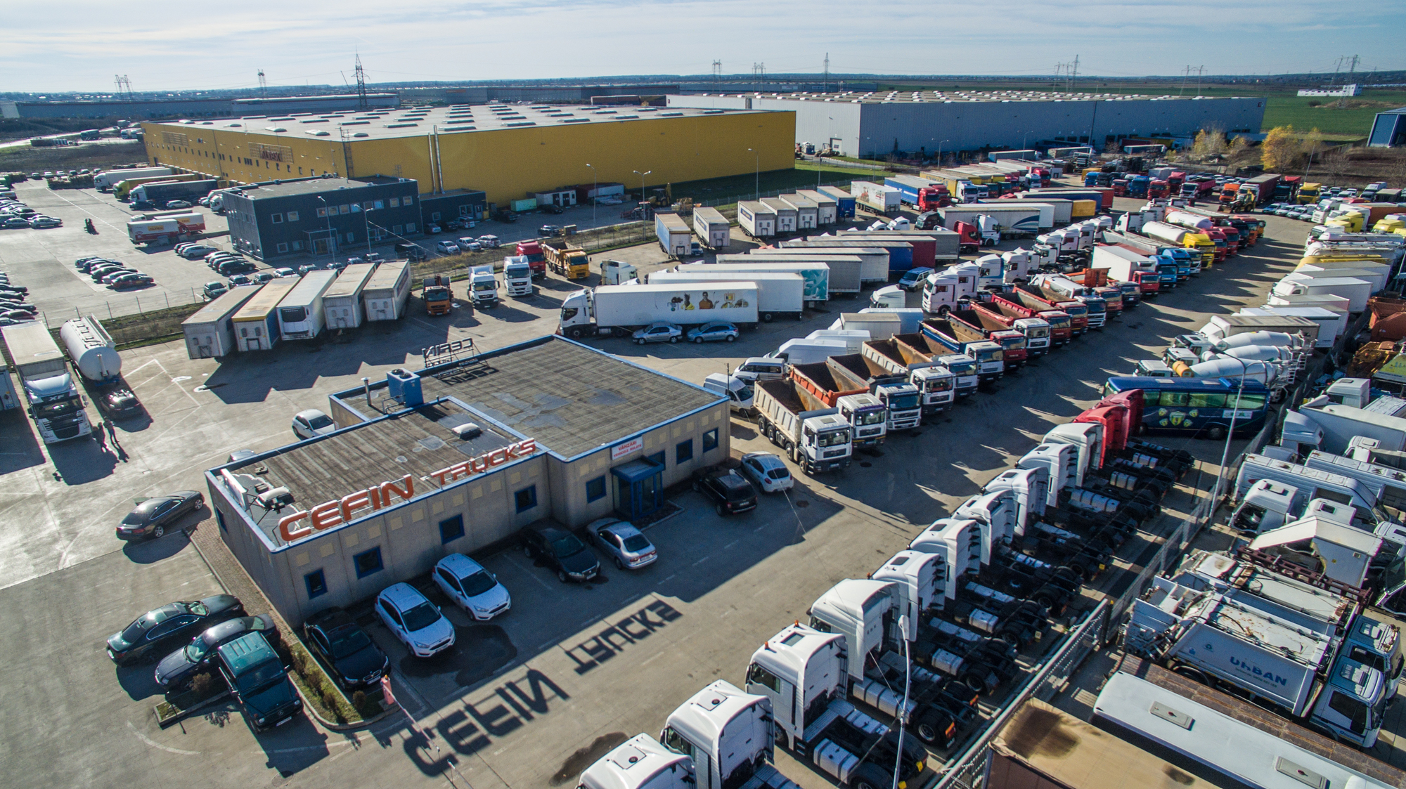 AIC TRUCKS SA - Construction machinery undefined: picture 1