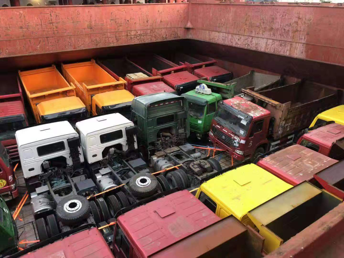 Shandong Guhong Auto Industrial CO., LTD - Trucks SINOTRUK HOWO - loader crane undefined: picture 7